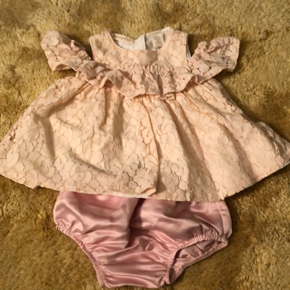 Girls lace off shoulder dress 3-6 months
